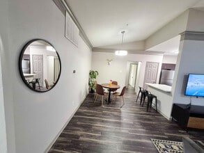 12100 Metric Blvd in Austin, TX - Building Photo - Building Photo