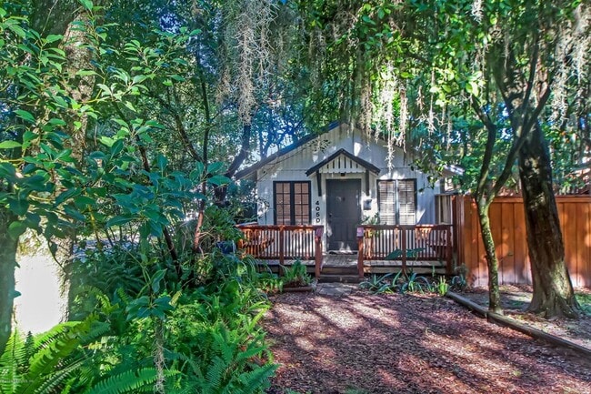 4050 McGirts Blvd in Jacksonville, FL - Building Photo - Building Photo