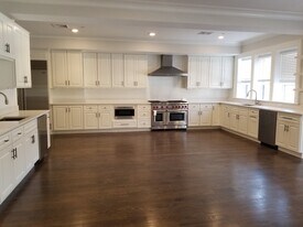 11 Alton Plz in Brookline, MA - Building Photo
