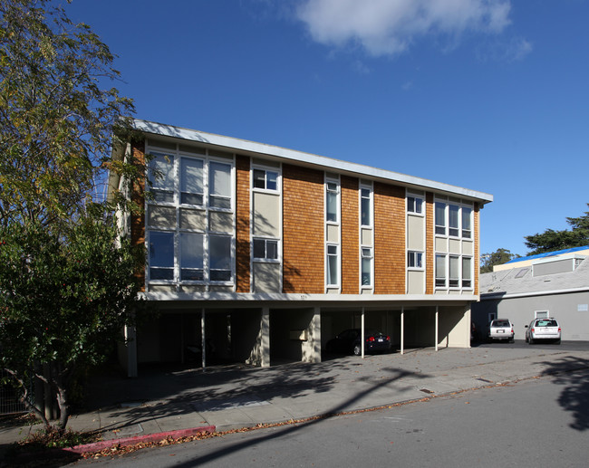 138 Tunstead Ave in San Anselmo, CA - Building Photo - Building Photo