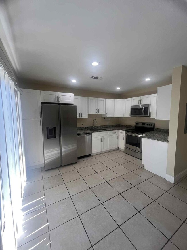 1753 N Congress Ave in West Palm Beach, FL - Building Photo - Building Photo