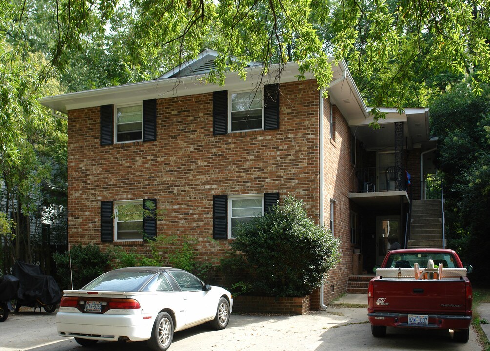 210 Watts St in Durham, NC - Building Photo