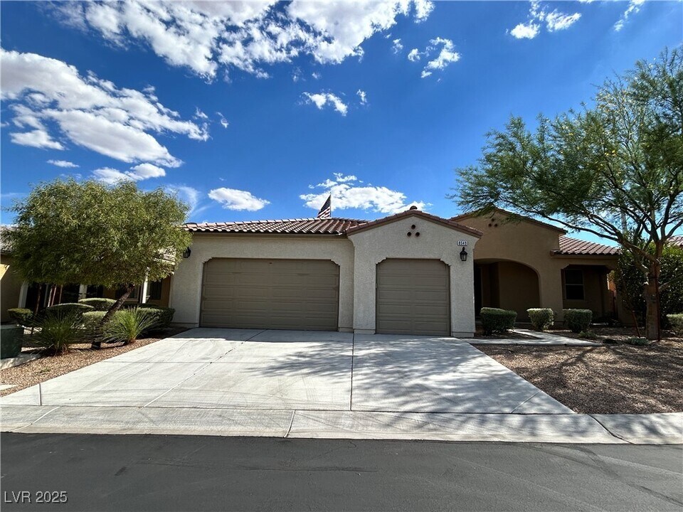 8549 Alberta Falls Ave in Las Vegas, NV - Building Photo