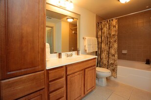 Camden Heights in Houston, TX - Building Photo