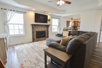 1032 Spicer Dr in Clarksville, TN - Building Photo - Building Photo