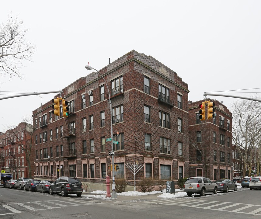 Machon Chana Women's Institute in Brooklyn, NY - Building Photo