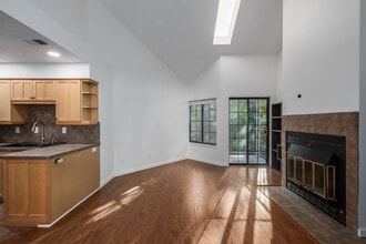 4816 E Kentucky Ave, Unit F in Denver, CO - Building Photo - Building Photo