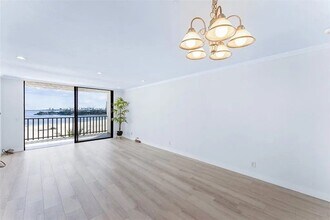 1140 E Ocean Blvd in Long Beach, CA - Building Photo - Building Photo