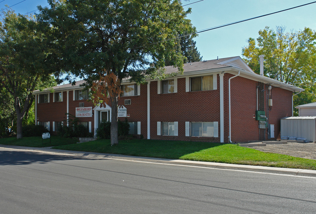 The Vermont in Aurora, CO - Foto de edificio