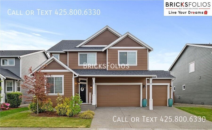 17611 28th Avenue Ct E in Tacoma, WA - Building Photo