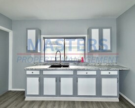 237 Yondota St in Toledo, OH - Building Photo - Building Photo