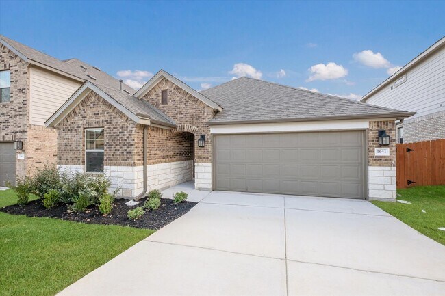 1641 Couser Ave in New Braunfels, TX - Building Photo - Building Photo