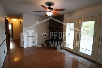 139 Eagle Rock Rd in Branson, MO - Foto de edificio - Building Photo