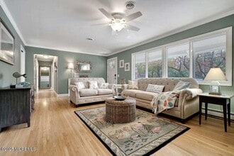 510 Springfield Ave in Pine Beach, NJ - Foto de edificio - Building Photo