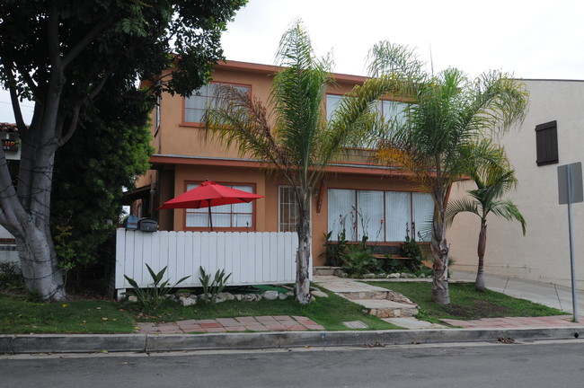 145 Avenida Granada in San Clemente, CA - Building Photo - Building Photo