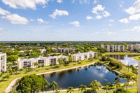 Huntington Lakes in Delray Beach, FL - Foto de edificio - Building Photo