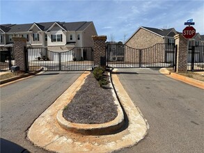 190 Hampton Cir in Mcdonough, GA - Building Photo - Building Photo
