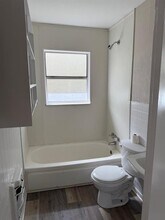 507 Moore St in San Marcos, TX - Building Photo - Building Photo