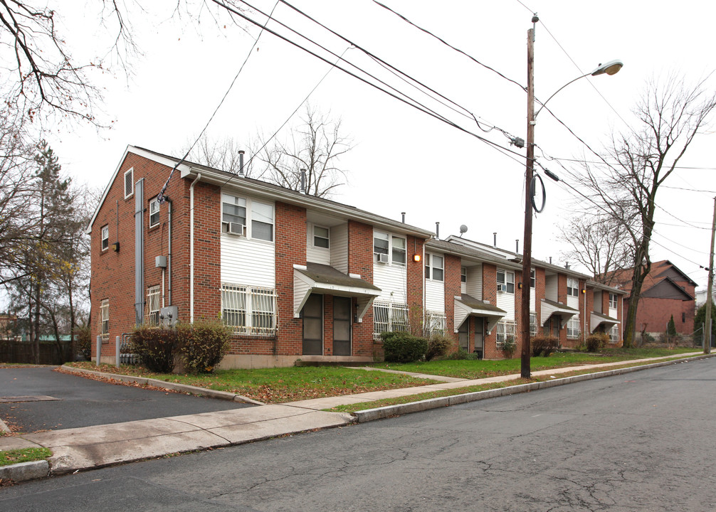 7-21 Sanford St in Hartford, CT - Building Photo