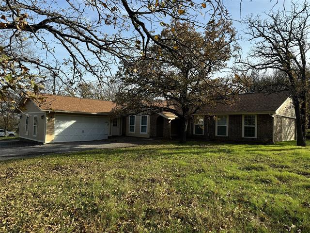 1690 Broome Rd in Bartonville, TX - Building Photo