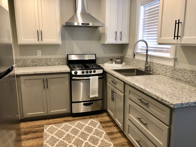 62 Woodworth Ave in Clovis, CA - Building Photo - Building Photo