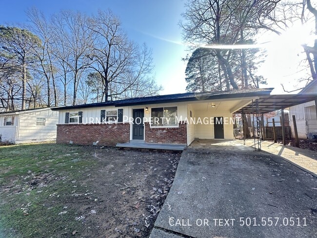 7017 Fairfield Dr in Little Rock, AR - Building Photo - Building Photo