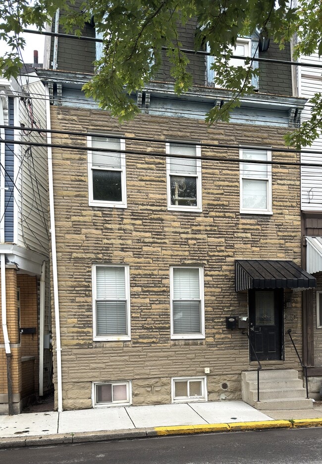 1626 Lowrie St, Unit 1