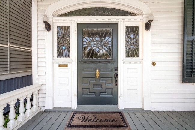 1112 Broadway Avenue J in Galveston, TX - Foto de edificio - Building Photo