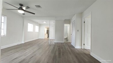 336 45th Ave N in St. Petersburg, FL - Building Photo - Building Photo