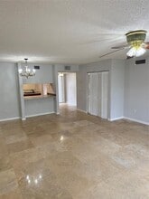 8601 NW 34th Pl, Unit 1 in Sunrise, FL - Building Photo - Building Photo