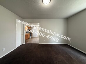 1614 E Wayne St in Fort Wayne, IN - Building Photo - Building Photo