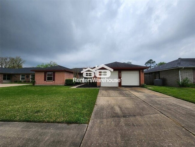 2830 Virginia Colony Dr in Webster, TX - Foto de edificio - Building Photo