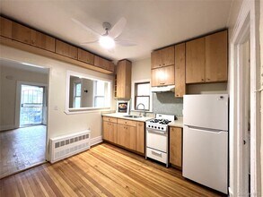 241 W Broadway in Long Beach, NY - Building Photo - Building Photo