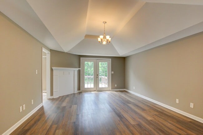 244 Marshall Dr in Clarksville, TN - Building Photo - Building Photo