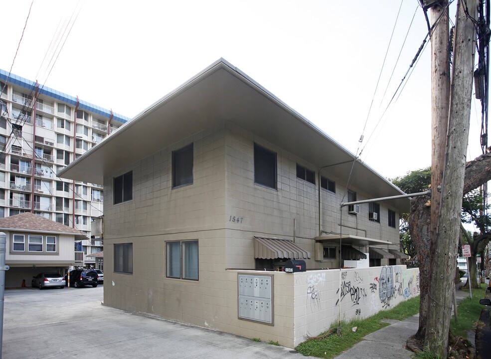 1547 Pensacola St in Honolulu, HI - Building Photo