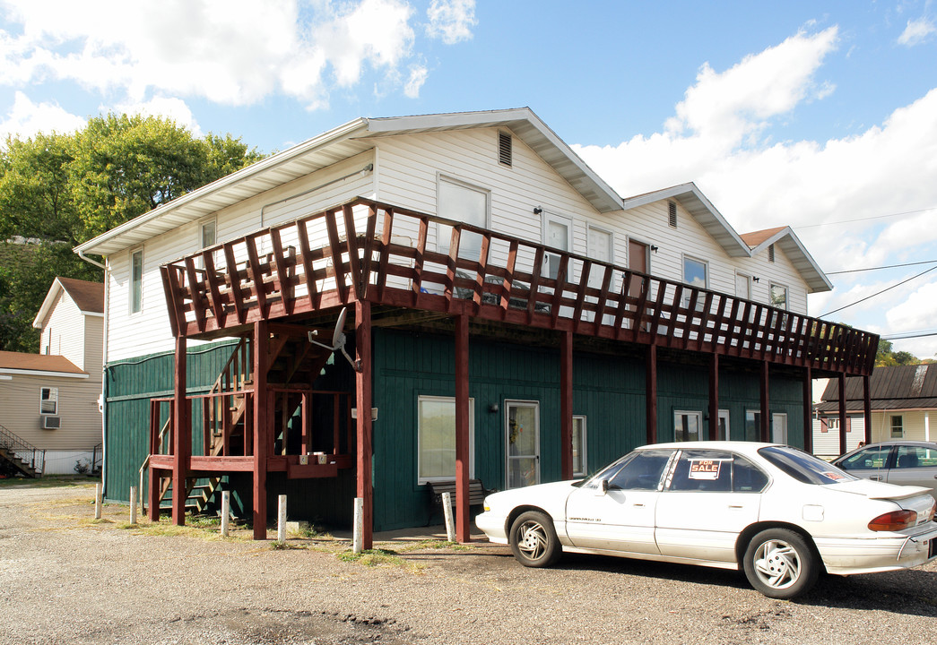 1800 Center St in Catlettsburg, KY - Foto de edificio