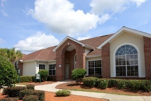 Royal Point Apartments