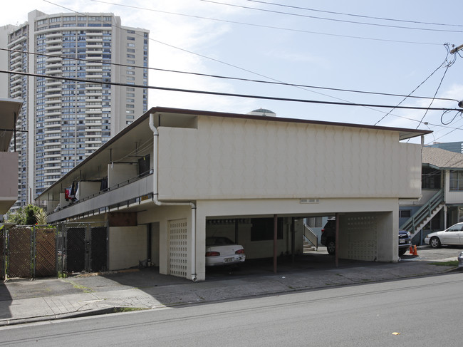 2323 Fern St in Honolulu, HI - Building Photo - Building Photo