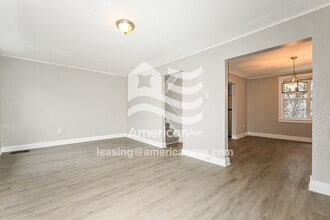 1221 McNeilly Ave in Pittsburgh, PA - Building Photo - Building Photo