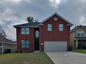 963 Oak Lynn Dr in Willis, TX - Building Photo
