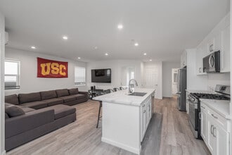 The Hive On Ellendale USC Student Housing in Los Angeles, CA - Building Photo - Interior Photo