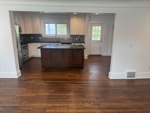 827 Longfellow Ave in Royal Oak, MI - Foto de edificio - Building Photo