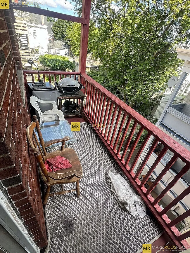 367 Broadway, Unit 5, Unit 5