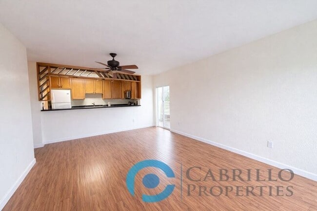 property at 3030 Suncrest Dr