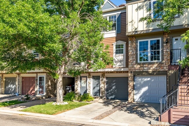 8066 S Columbine Ct in Centennial, CO - Building Photo - Building Photo