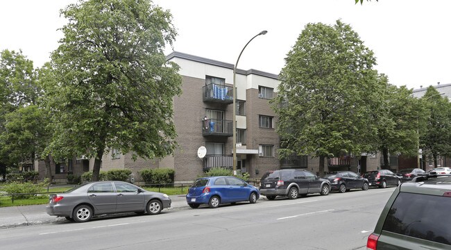 2545-2475 Saint-Jacques Rue