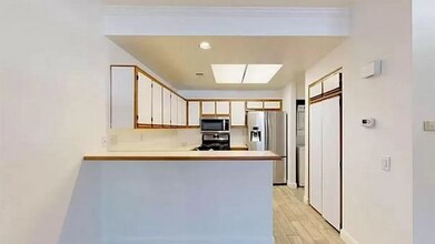 25 Leonado in Rancho Santa Margarita, CA - Building Photo - Building Photo