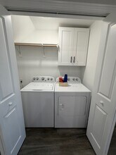 83 SE 351st Rd in Warrensburg, MO - Foto de edificio - Building Photo