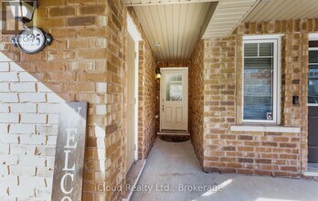 1525 Husband Pl in Milton, ON - Building Photo - Building Photo