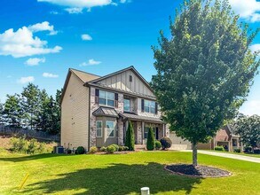 2435 Manor View in Cumming, GA - Building Photo - Building Photo